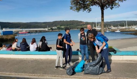 Manter as praias limpas, unha prioridade en Voz Natura